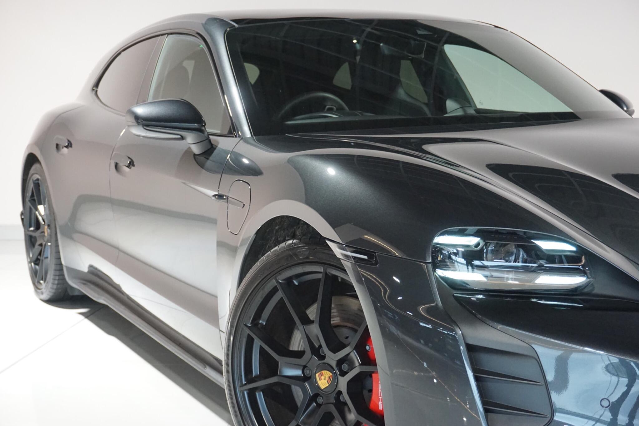 Porsche Taycan Performance Plus 93.4kWh GTS Sport Turismo 5dr Electric Auto 4WD (11kW Charger) (598 ps)